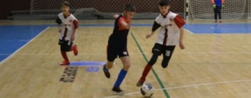 Preselectie pentru copii la sectia de fotbal a Clubului Sportiv Municipal Ploiesti