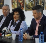 Teatrul si Filarmonica sunt doua institutii care merita pe deplin sprijinul administratiei ploiestene