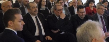 Fiori reci pe spinarile politicienilor din Prahova! ALDE poate lovi decisiv la Ploiesti cu Andrei Volosevici! 