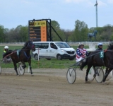 Trap de zile mari pe Hipodromul Ploiești! Premiul de Paște a fost câștigat de iapa Histoire D’Inverne