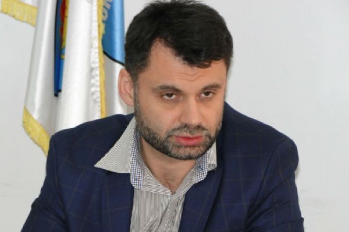 Primarul Dobre a facut-o și pe asta! A ”terminat” Teatrul și Filarmonica!