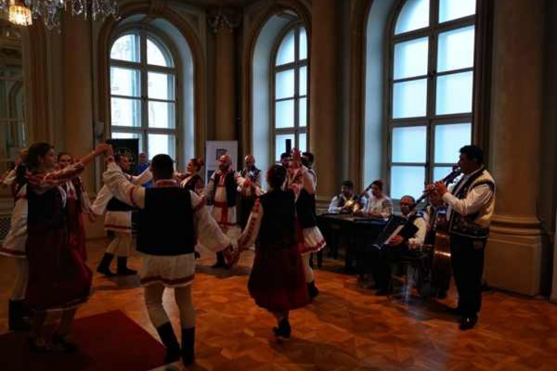 Folclor autentic românesc în Palatul Patriarhal din Bratislava