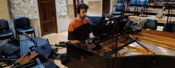 Liviu Teodorescu a fost astăzi la Filarmonica din Ploiești! Vezi ce a făcut acolo!