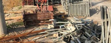 Șantier părăsit la Podul de Lemn de la Gara de Sud