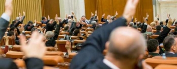Parlamentarii PSD și Pro România care au votat Guvernul Orban