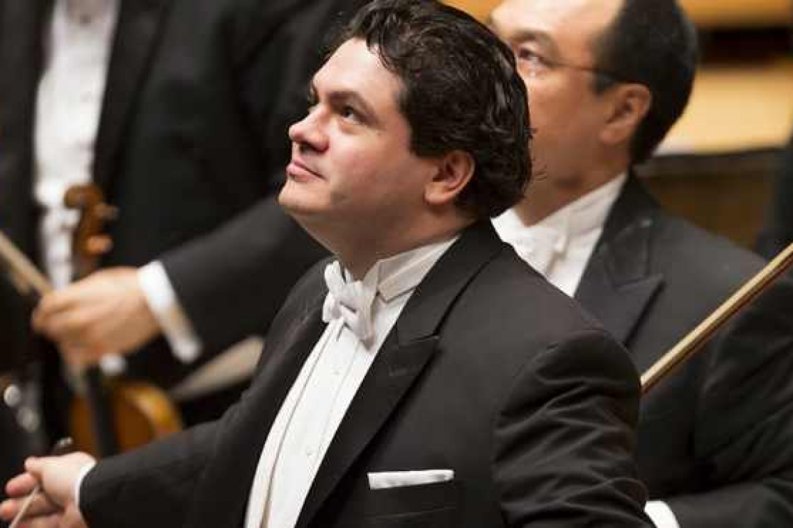 Un dirijor român în fruntea Orchestrei Naționale a Franței