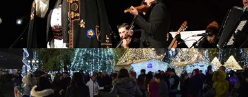 Orchestra populară a Filarmonicii din Ploiești a dat tonul petrecerii la Târgul de Crăciun