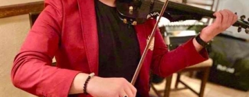 Vioara cu cel mai bun sunet din lume este lucrată sută la sută manual în România