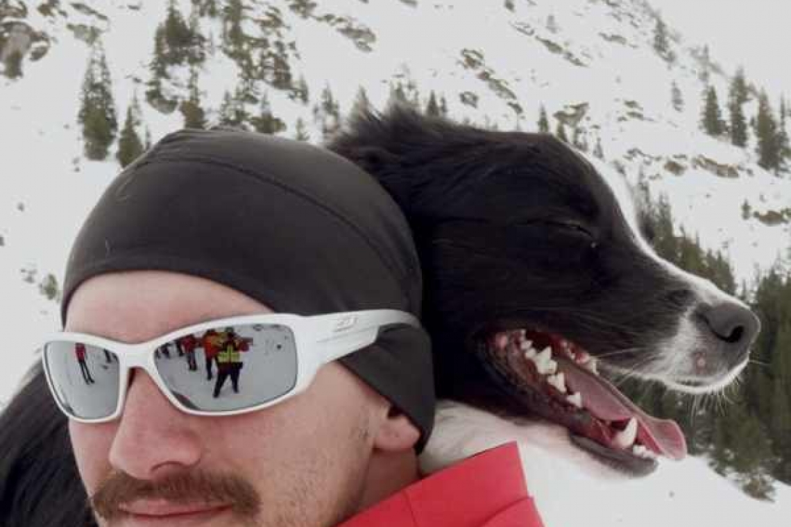 Salvamont Prahova are o nouă unitate canină de salvare din avalanșă