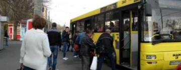 TCE Ploiești suplimentează autobuzele pe anumite trasee din oraș