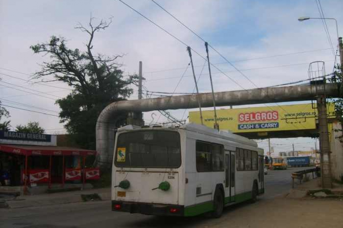 S-a reluat circulația autobuzelor în zona Podul Înalt