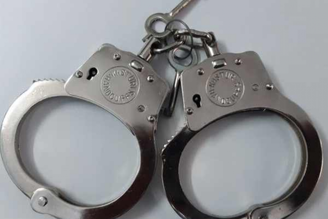 Cătușe covidiene! O bătrână de 71 de ani are dosar penal pentru zădărnicirea combaterii bolilor