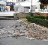 Nici pămâtul nu mai suportă! A explodat asfaltul în centrul Ploieștiului