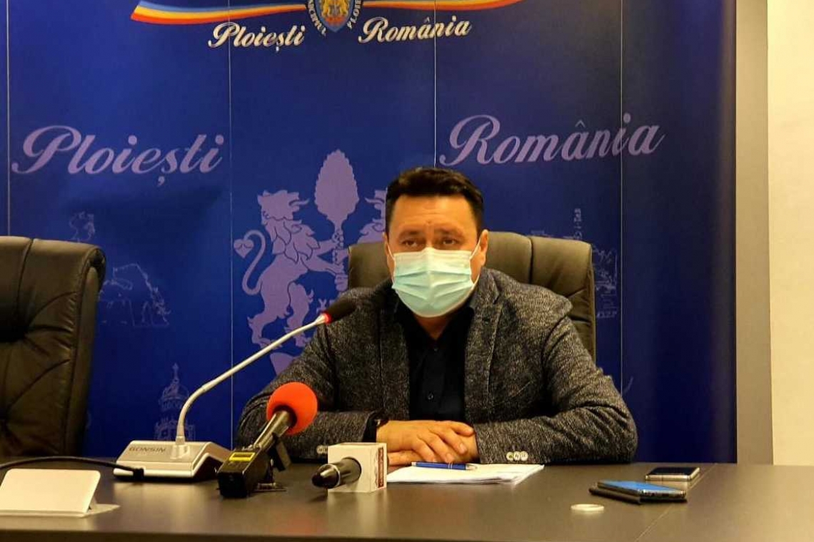 Ne-am cam săturat de comunicate inerte cu domnul a făcut și a dres! Hai să vedem cum e și altfel!