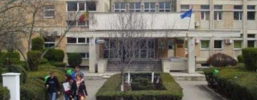 Se urmărește schimbarea rectorului UPG Ploiești?