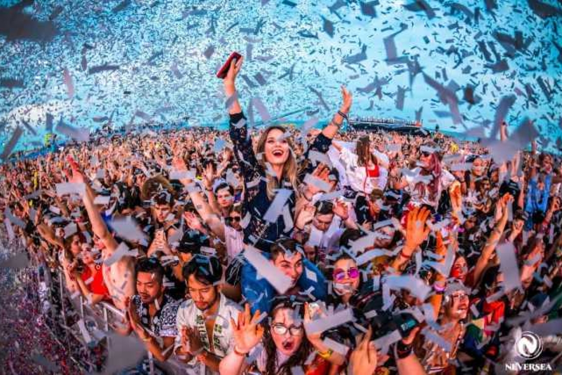 Vrei la concert la vară? Îți faci test sau te vaccinezi!