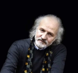 Ploieșteni cu care ne mândrim: MIHAI VASILE – profesor de artă dramatică, regizor, actor, scenograf, artist plastic și fotograf de artă, fondator al Teatrului Equinox și al Centrului Dramatic Mythos Ploiești.