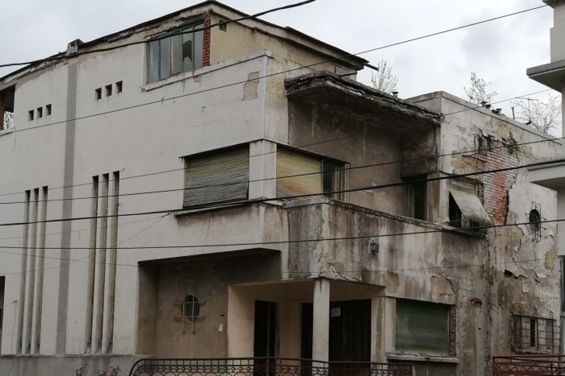 Epave edilitare pentru care autoritățile n-au nicio soluție