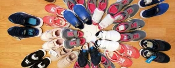 Peste 100 de copii vor avea încălțări noi de Paște grație campaniei susținute de Rafinăria Petrotel Lukoil Ploiești