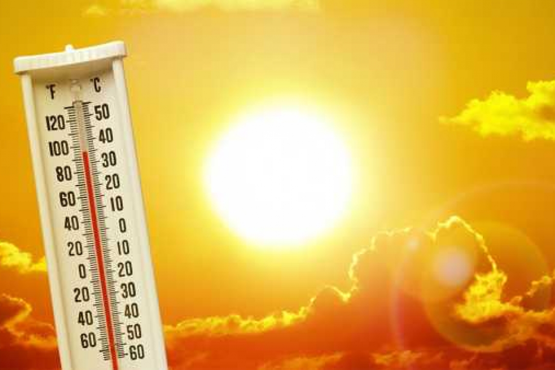 Cod portocaliu de temperaturi extreme, furtuni și praf saharian