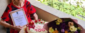 Primăria Ploiești o felicită pe doamna Brătilă Profira Sofia la împlinirea venerabilei vârste de 100 de ani